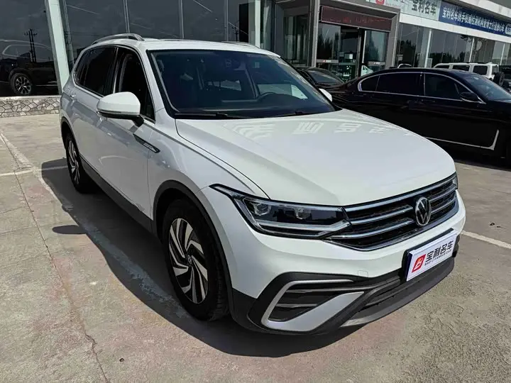 Volkswagen Tiguan L Pro 2024, арт. CN-3167293 — фото 1