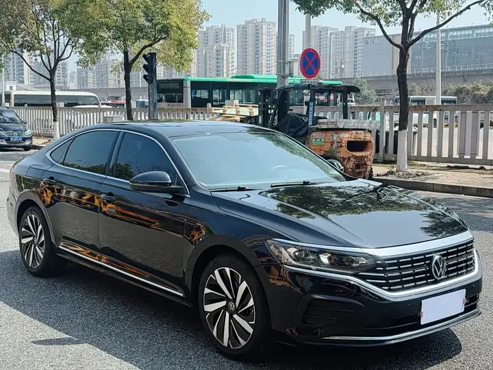Volkswagen Passat 2024, арт. CN-3176573 — фото 1