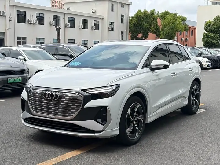 Audi Q4 e-tron 2023, арт. CN-3180683 — фото 1