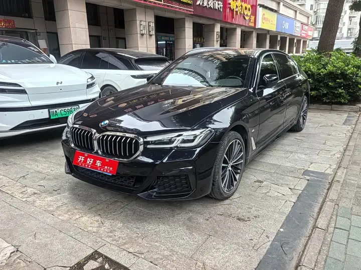 BMW 5 Series 2023, арт. CN-3181843 — фото 1
