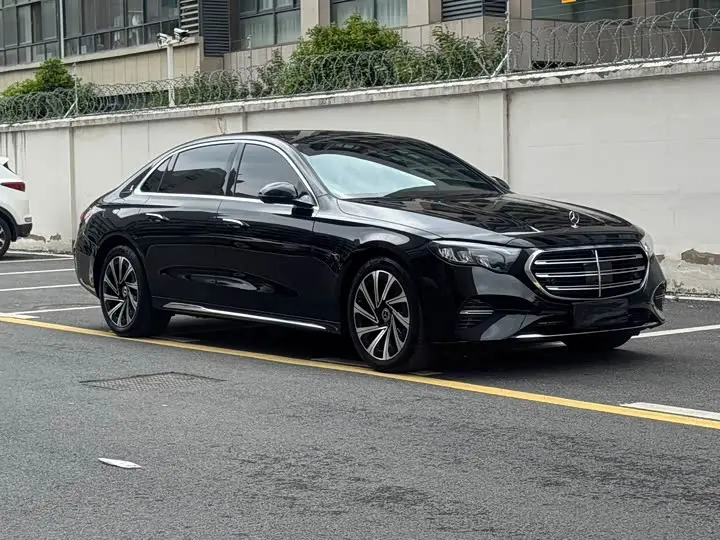 Mercedes-Benz E-Class 2024, арт. CN-3183255 — фото 1