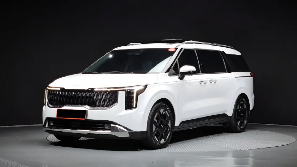 Kia Carnival 2023, арт. KR-3183813 — фото 1