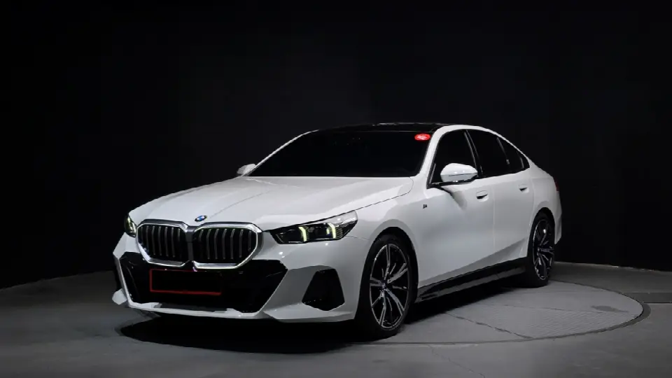 BMW 5 Series 2023, арт. KR-3189704 — фото 1