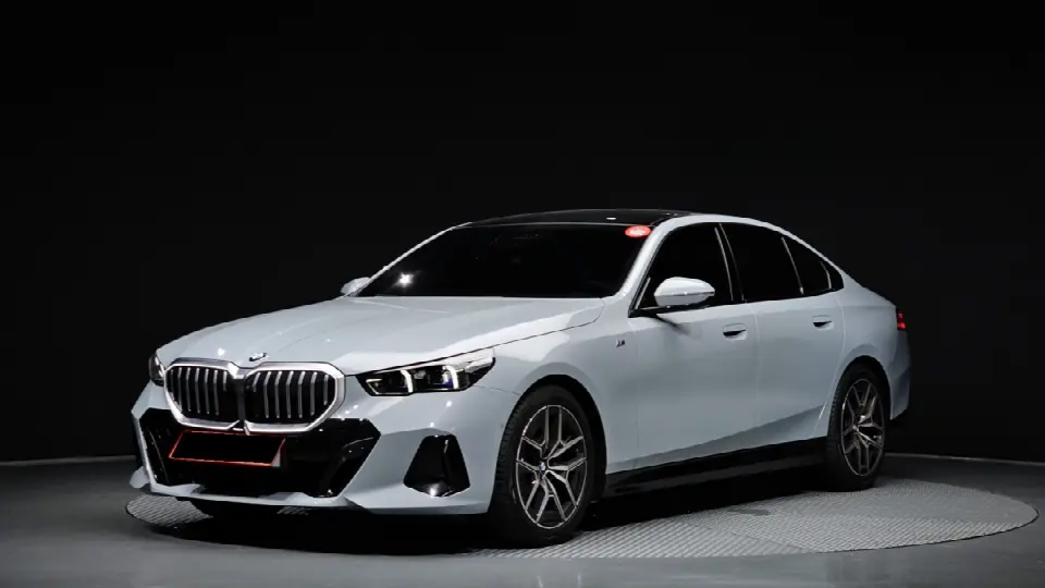 BMW 5 Series 2023, арт. KR-3189709 — фото 1
