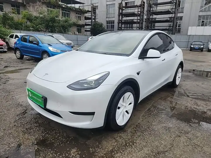 Tesla Model Y 2024, арт. CN-3192256 — фото 1