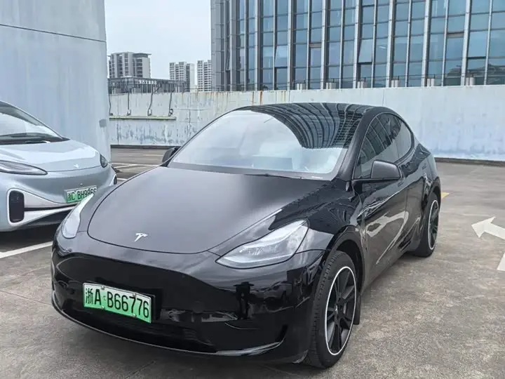 Tesla Model Y 2023, арт. CN-3192306 — фото 1