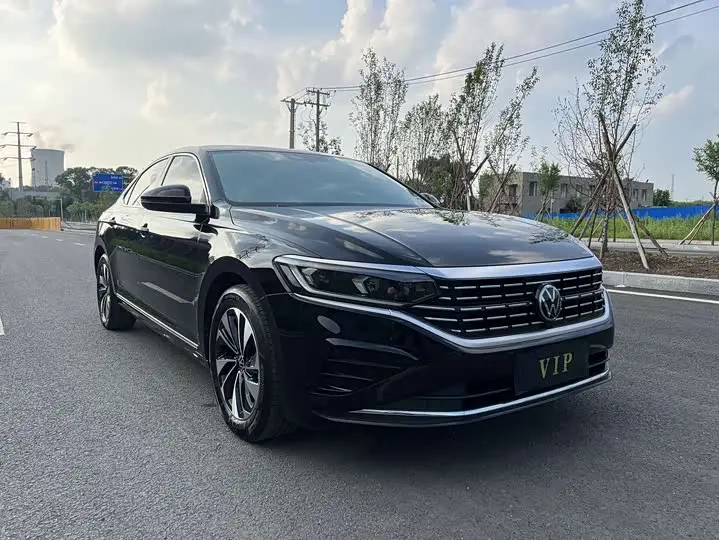 Volkswagen Passat 2023, арт. CN-3192804 — фото 1