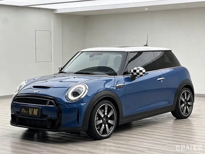 Mini Mini 2022, арт. CN-3198385 — фото 1