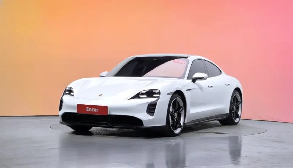 Porsche Taycan 2020, арт. KR-3199604 — фото 1