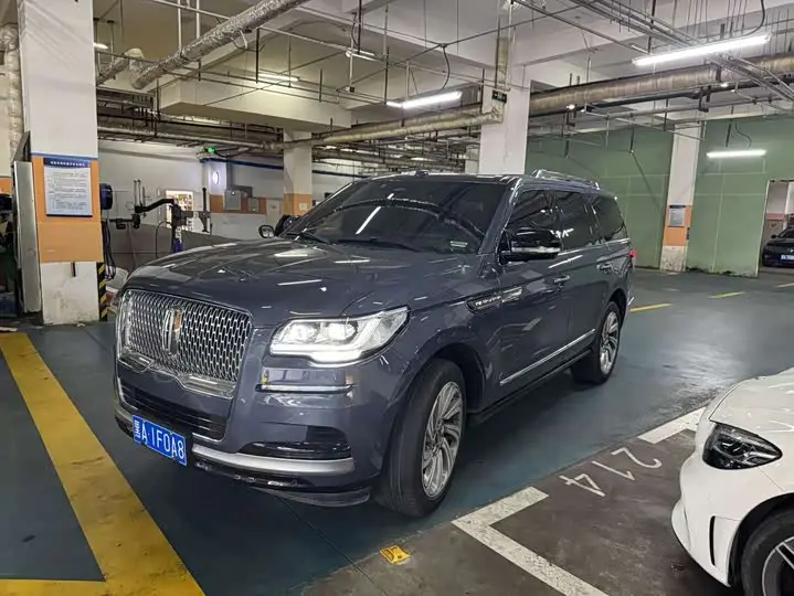 Lincoln Navigator 2022, арт. CN-3201748 — фото 1