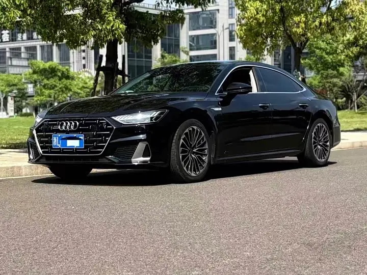 Audi A7L 2024, арт. CN-3202942 — фото 1