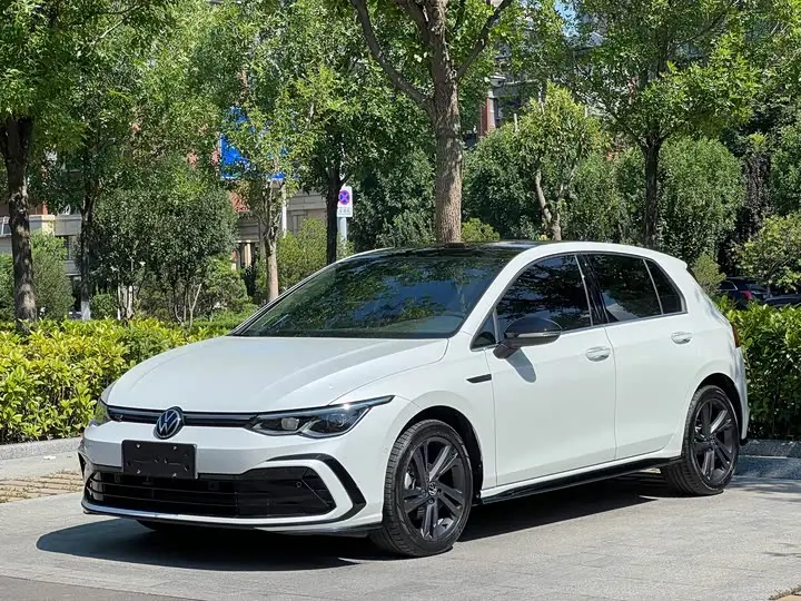 Volkswagen Golf 2021, арт. CN-3208804 — фото 1