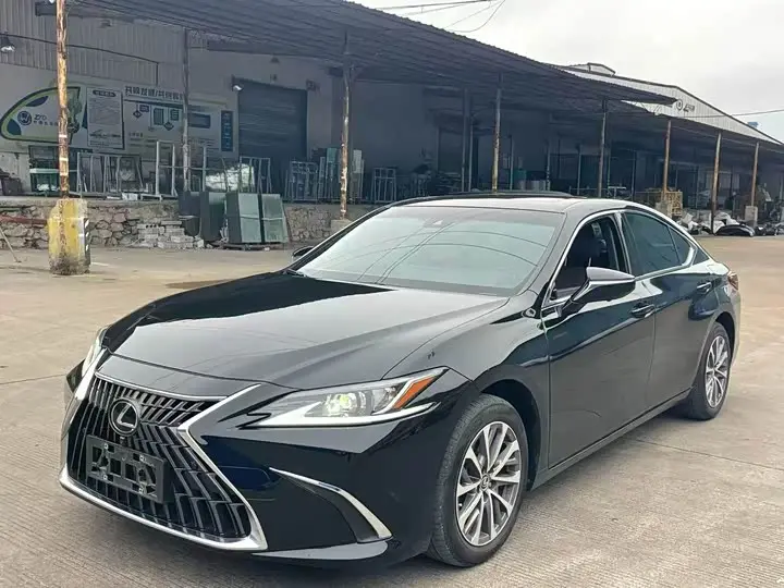 Lexus ES 2023, арт. CN-3209837 — фото 1
