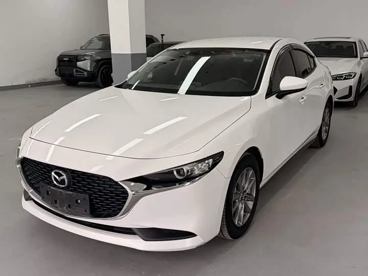 Mazda 3 (Axela) 2022, арт. CN-3209930 — фото 1