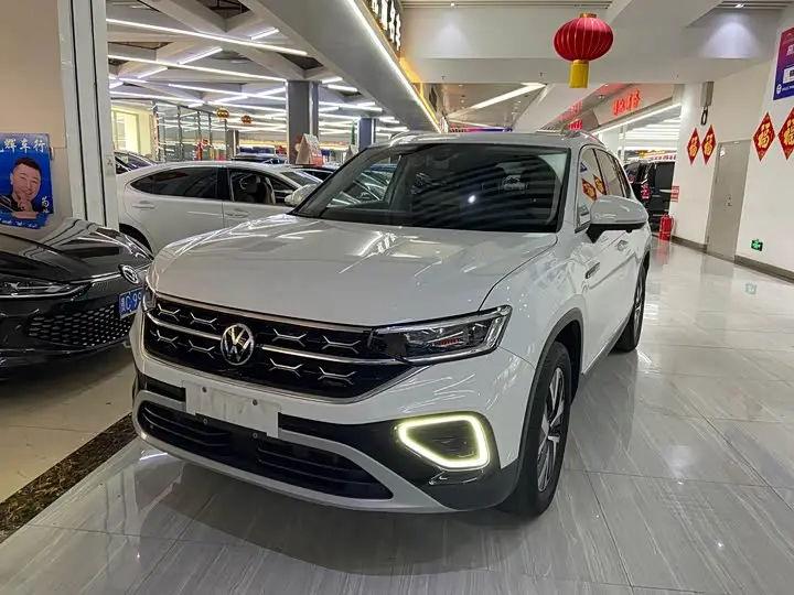Volkswagen Tayron 2023, арт. CN-3210007 — фото 1