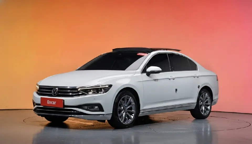 Volkswagen Passat 2018, арт. KR-3218012 — фото 1