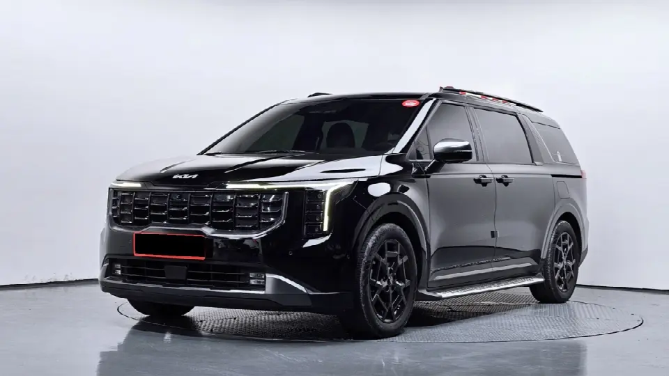 Kia Carnival 2023, арт. KR-3218110 — фото 1