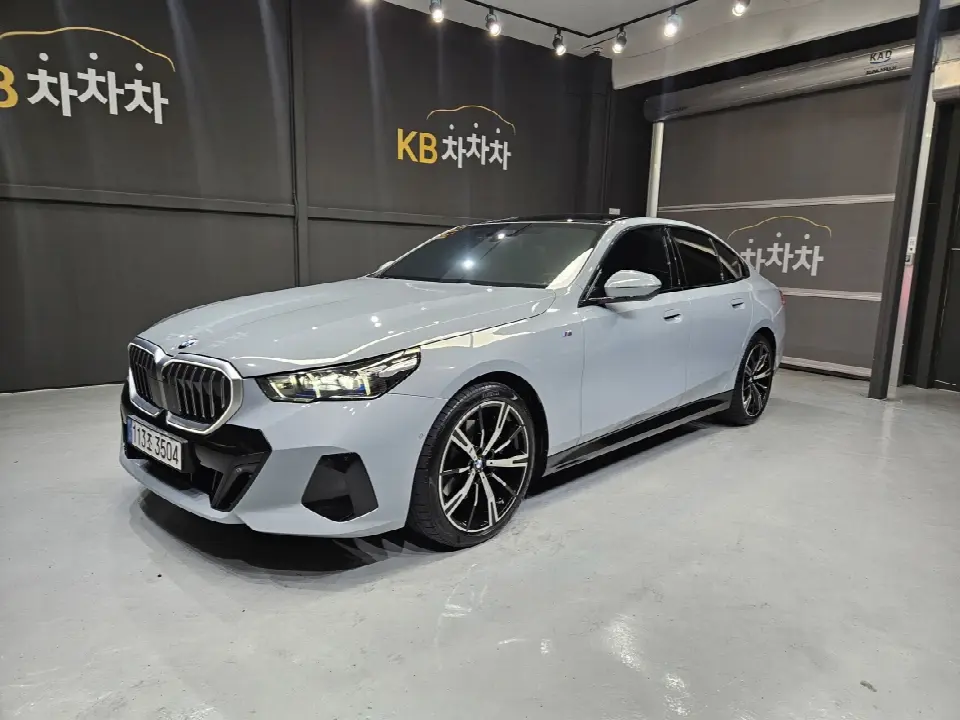 BMW 5 Series 2023, арт. KR-3223359 — фото 1