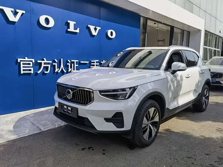 Volvo XC40 2024, арт. CN-3225640 — фото 1