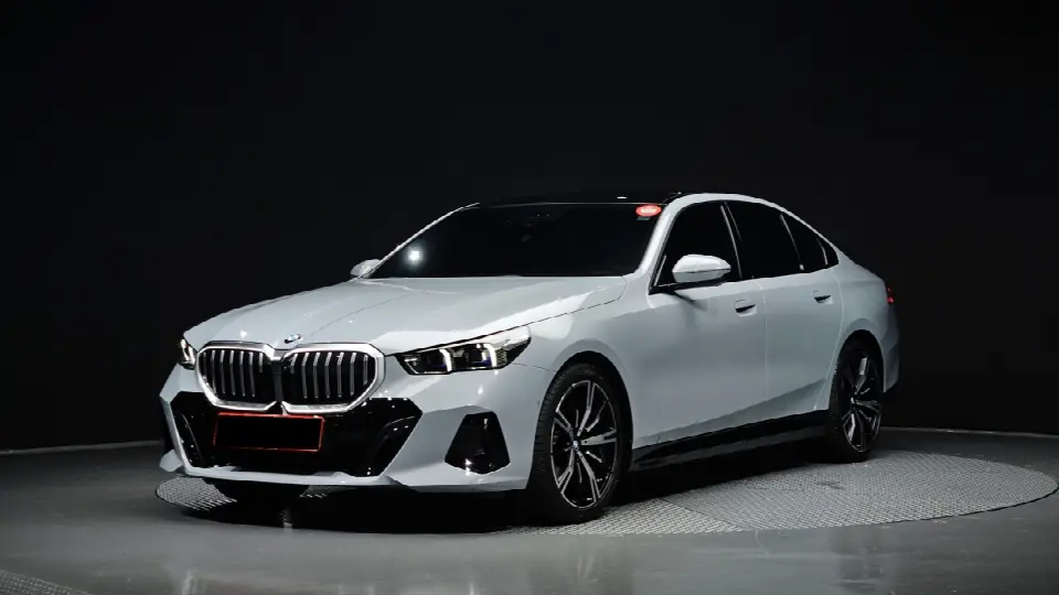 BMW 5 Series 2023, арт. KR-3229487 — фото 1