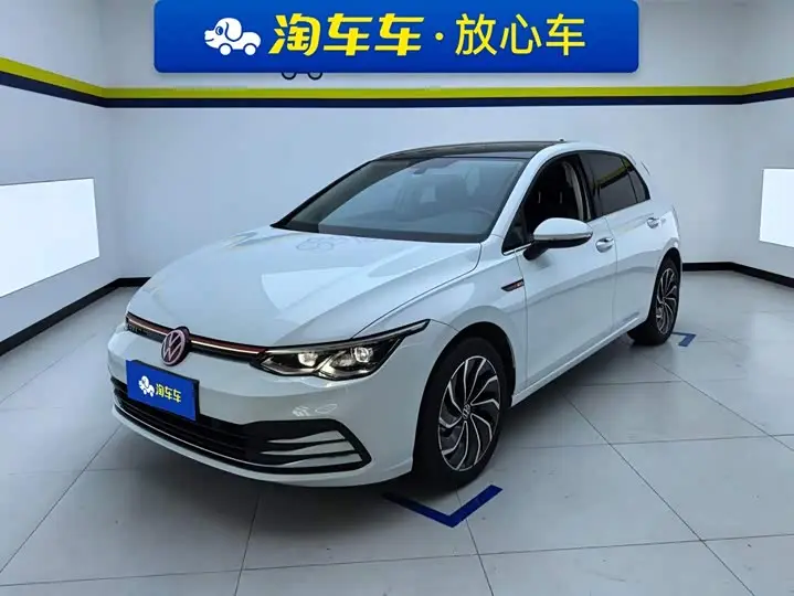 Volkswagen Golf 2023, арт. CN-3230875 — фото 1
