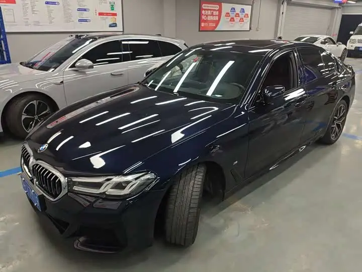 BMW 5 Series 2022, арт. CN-3232115 — фото 1