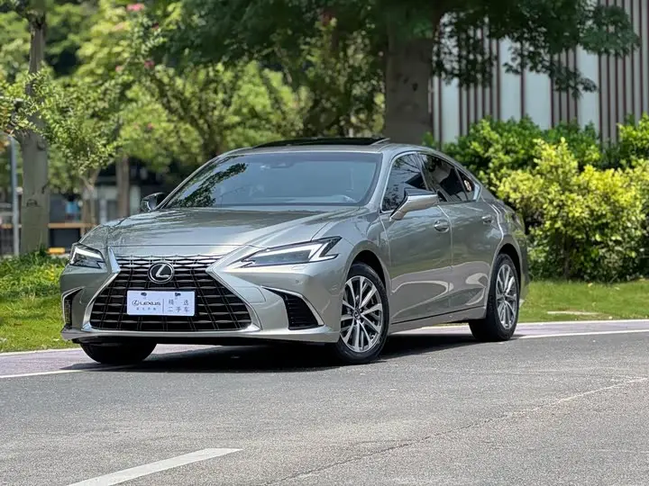 Lexus ES 2025, арт. CN-3232351 — фото 1