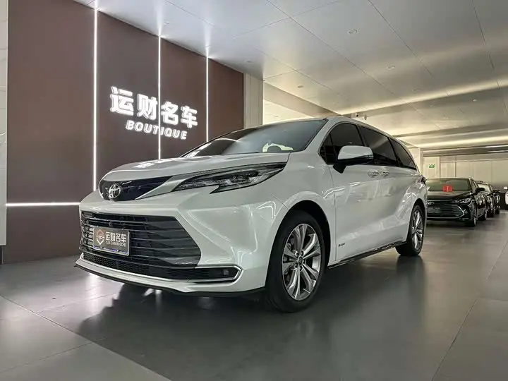 Toyota Sienna 2024, арт. CN-3237763 — фото 1
