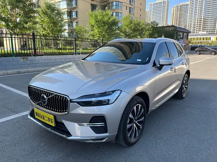Volvo XC60 2023, арт. CN-3237985 — фото 1