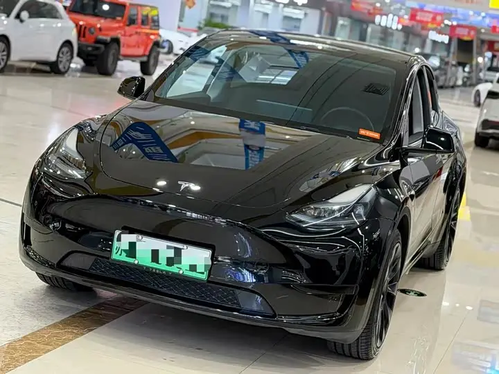 Tesla Model Y 2023, арт. CN-3240121 — фото 1