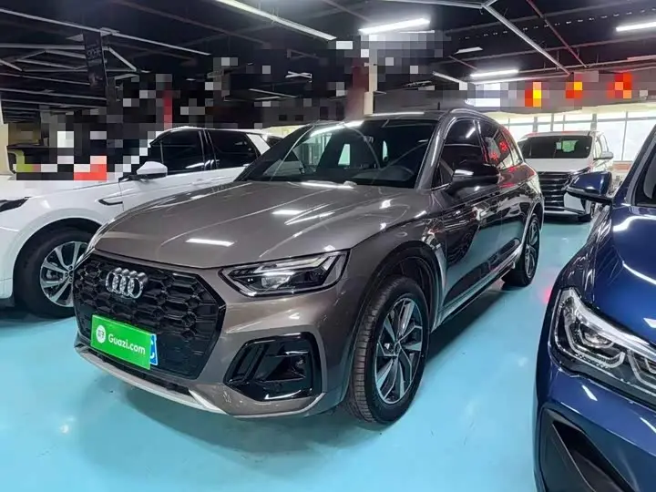 Audi Q5L 2023, арт. CN-3240213 — фото 1