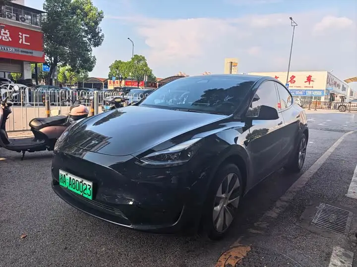 Tesla Model Y 2022, арт. CN-3241502 — фото 1