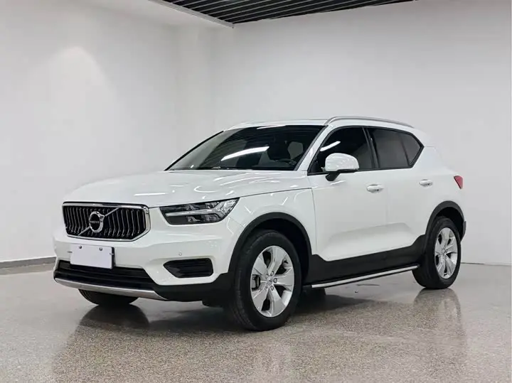 Volvo XC40 2022, арт. CN-3241950 — фото 1