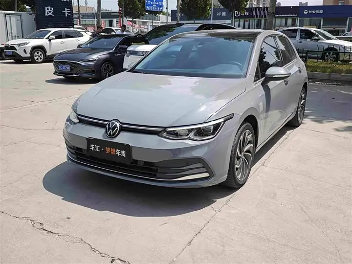 Volkswagen Golf 2023, арт. CN-3244328 — фото 1