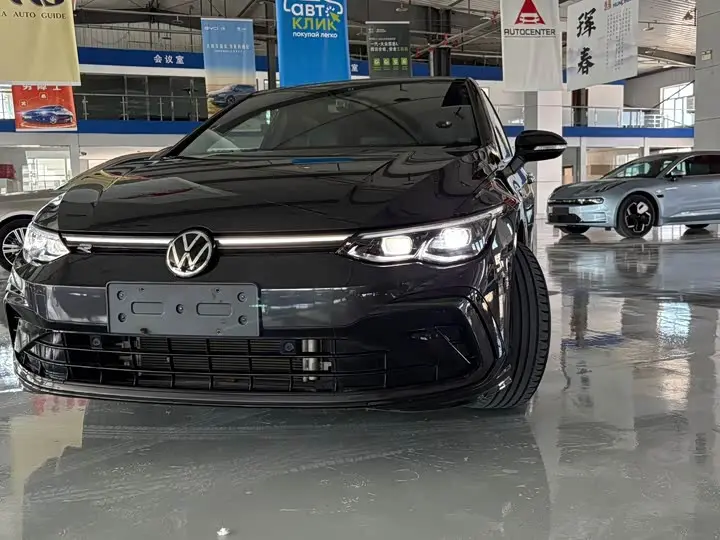 Volkswagen Golf 2021, арт. CN-3244537 — фото 1