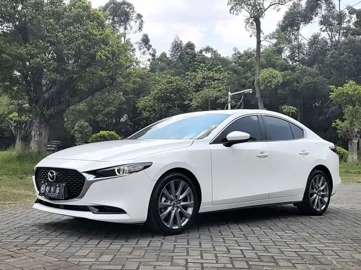 Mazda 3 (Axela) 2023, арт. CN-3245597 — фото 1