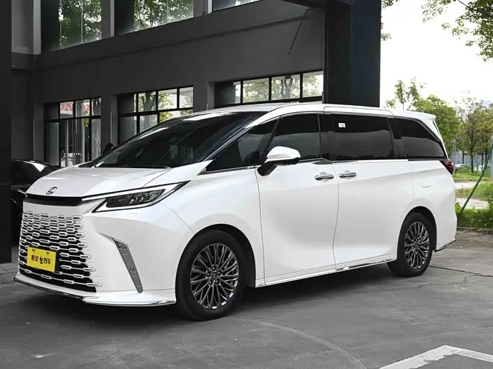 Lexus LM 2025, арт. CN-3246041 — фото 1