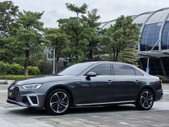 Audi A4L 2024, арт. CN-3247335 — фото 1
