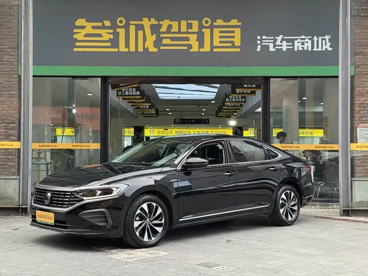 Volkswagen Passat 2025, арт. CN-3247612 — фото 1