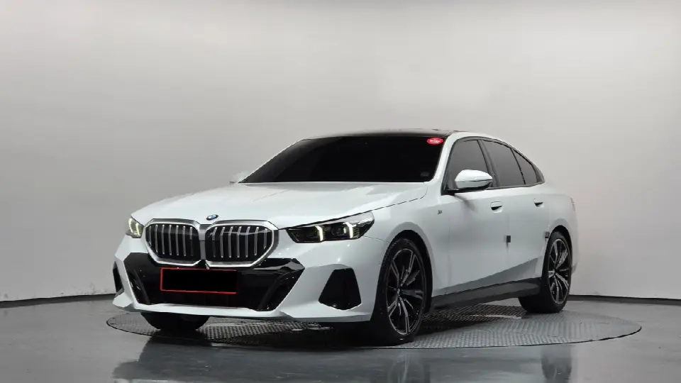 BMW 5 Series 2023, арт. KR-3250535 — фото 1