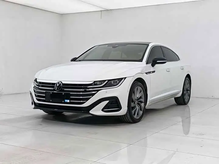 Volkswagen CC 2025, арт. CN-3258976 — фото 1