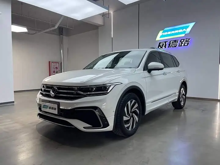Volkswagen Tiguan L Pro 2024, арт. CN-3263446 — фото 1