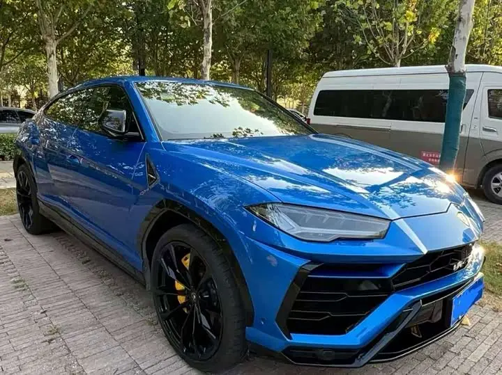 Lamborghini Urus 2021, арт. CN-3264183 — фото 1