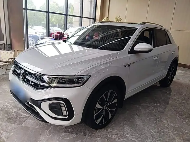 Volkswagen T-Roc 2023, арт. CN-3272205 — фото 1