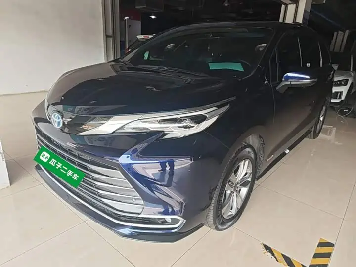 Toyota Sienna 2021, арт. CN-3272219 — фото 1