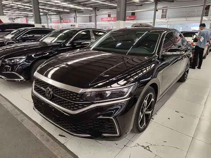 Volkswagen Passat 2024, арт. CN-3273541 — фото 1