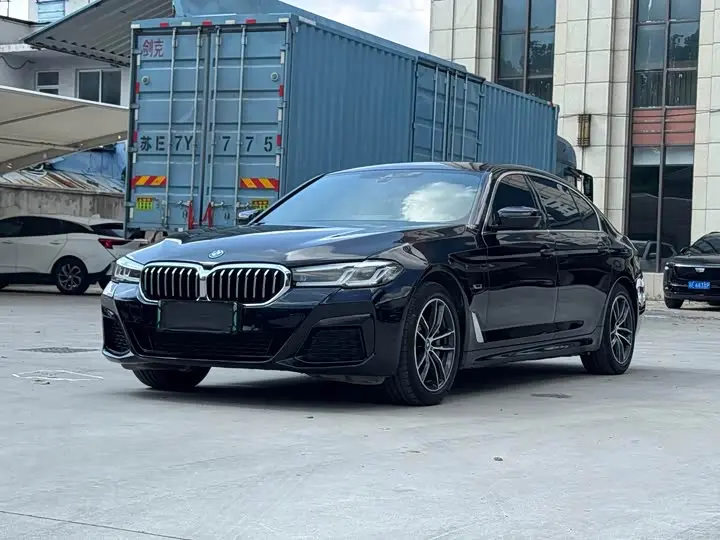 BMW 5 Series Hybrid 2022, арт. CN-3279856 — фото 1