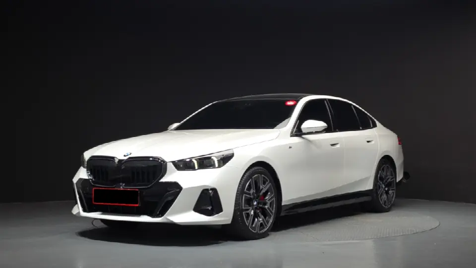 BMW 5 Series 2023, арт. KR-3281253 — фото 1