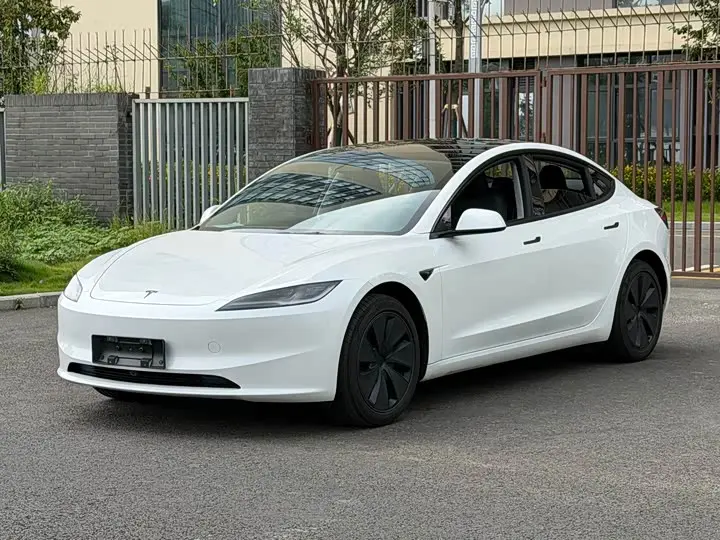 Tesla Model 3 2026, арт. CN-3292913 — фото 1