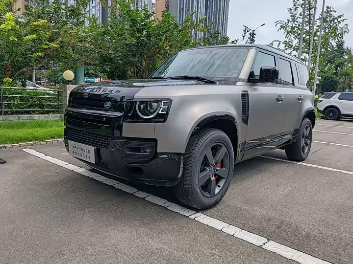 Land Rover Defender 2025, арт. CN-3293035 — фото 1